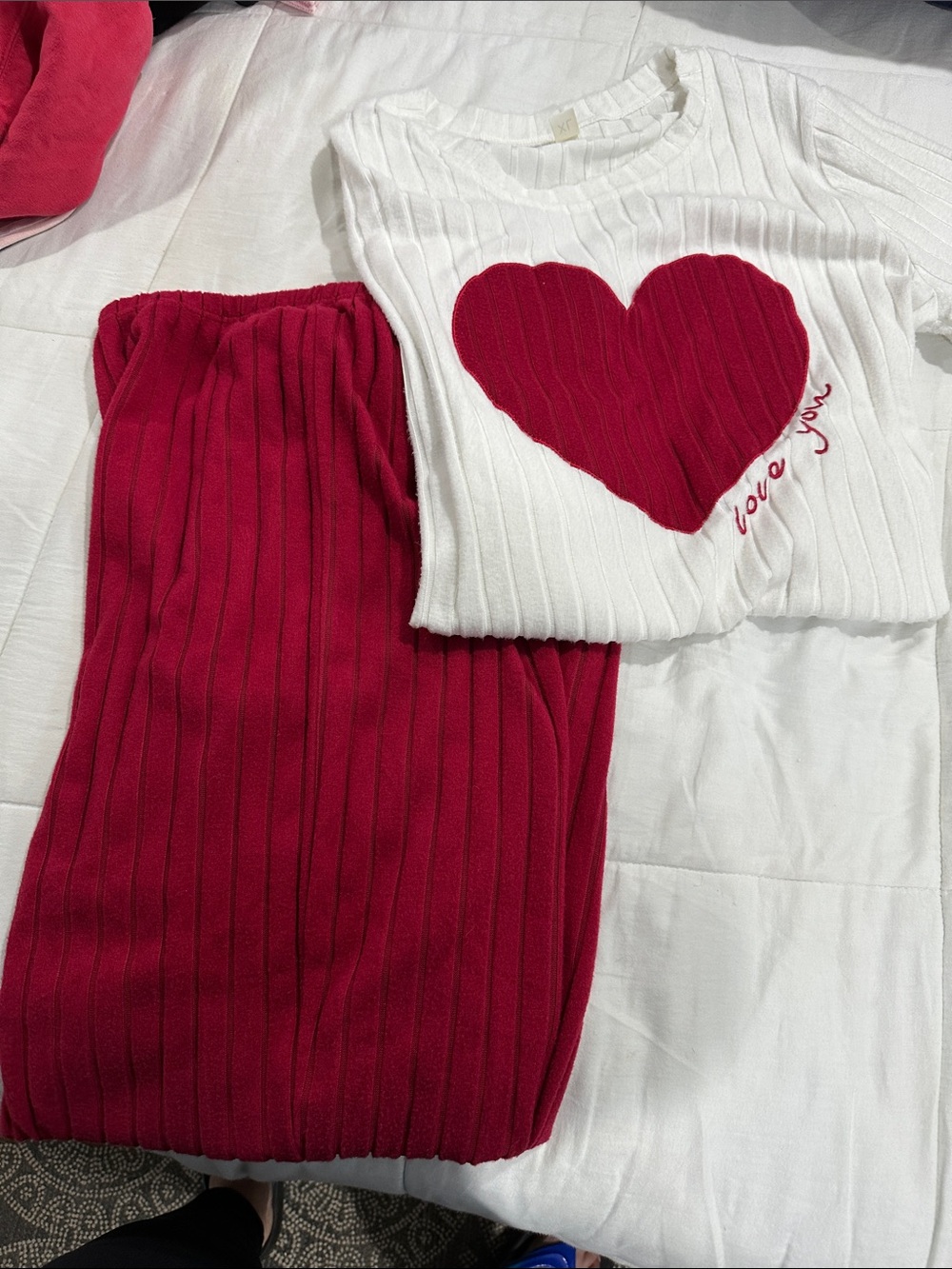 Girls Ribbed Heart 2-Piece Pajama Set - White & Red